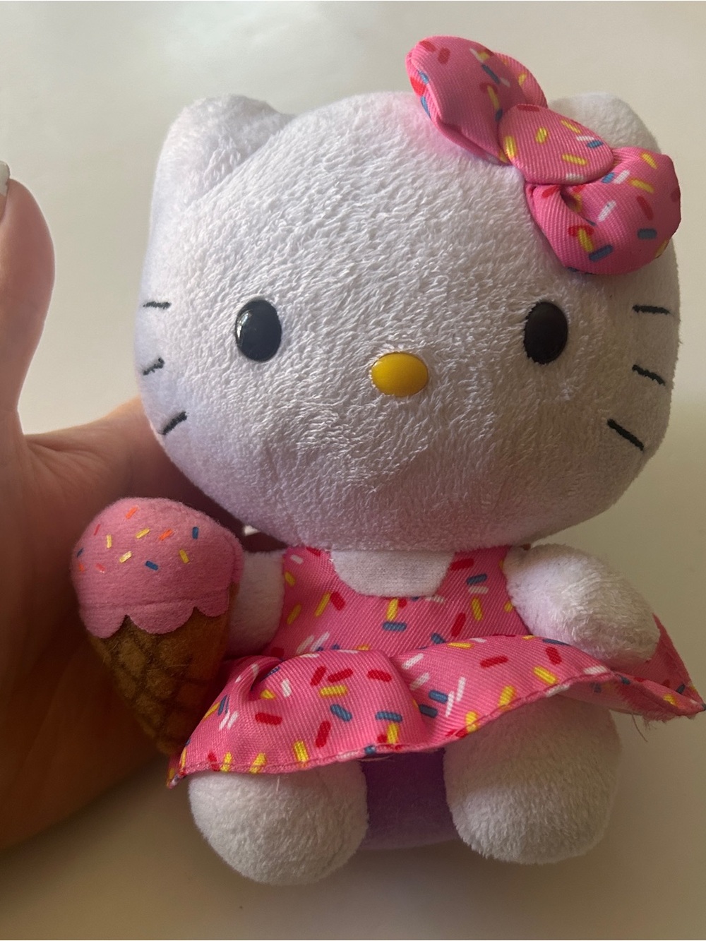 Hello Kitty Plush Ty Beanie Babies